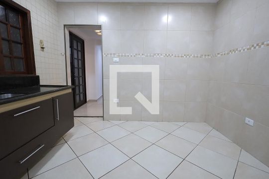 Cozinha de casa para alugar com 3 quartos, 150m² em Parque das Nações, Santo André