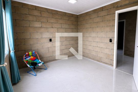Quarto 1 de casa para alugar com 3 quartos, 80m² em Olaria, Canoas