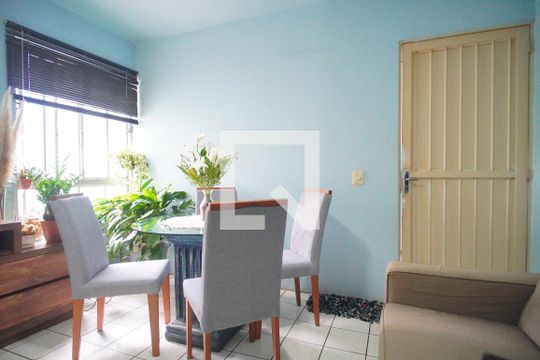 Sala de apartamento à venda com 2 quartos, 48m² em Rondônia, Novo Hamburgo