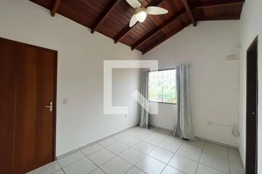 Quarto 2 de casa para alugar com 3 quartos, 211m² em Morro das Pedras, Florianópolis