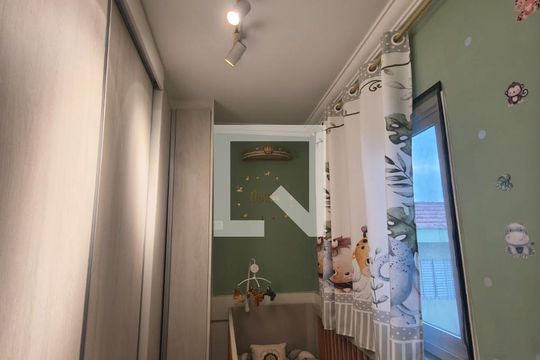Quarto de apartamento à venda com 2 quartos, 94m² em Jardim do Estádio, Santo André