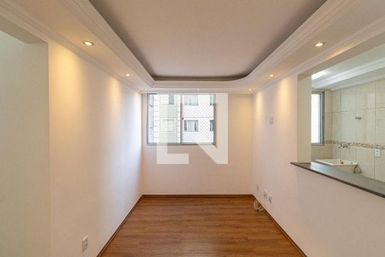 Sala/Cozinha/Área de Serviço  de apartamento à venda com 2 quartos, 48m² em Jardim Santa Teresinha, São Paulo