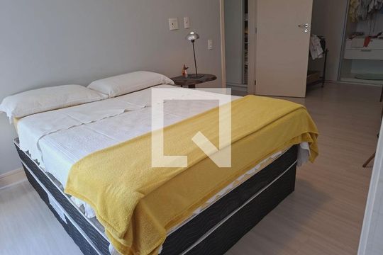 Quarto de apartamento para alugar com 2 quartos, 98m² em Campeche, Florianópolis