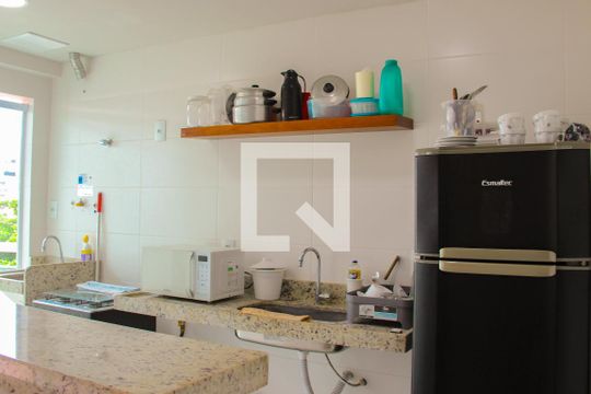 Sala/Cozinha de apartamento para alugar com 1 quarto, 55m² em Centro, Cabo Frio