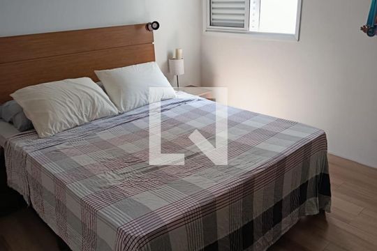 Quarto de apartamento para alugar com 2 quartos, 95m² em Nova Gerti, São Caetano do Sul