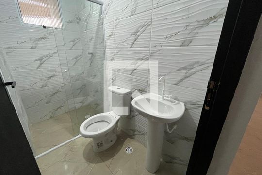 Banheiro de apartamento para alugar com 1 quarto, 32m² em Sítio do Mandaqui, São Paulo