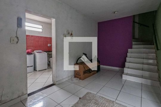 Casa à venda com 8 quartos, 960m² em Vila Bonilha, São Paulo