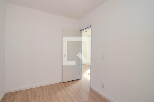 Quarto 2 de apartamento para alugar com 2 quartos, 48m² em Humaitá, Porto Alegre