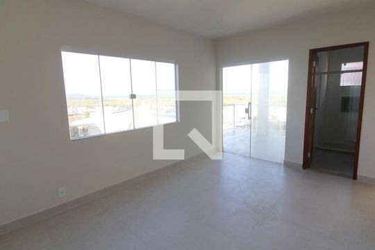 Casa de Condomínio para alugar com 4 quartos, 100m² em Ogiva, Cabo Frio