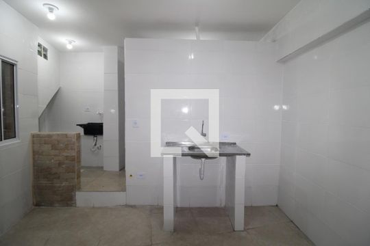 Sala / Cozinha de apartamento para alugar com 1 quarto, 24m² em Sítio do Mandaqui, São Paulo