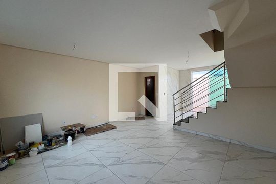Casa à venda com 3 quartos, 130m² em Copacabana, Belo Horizonte