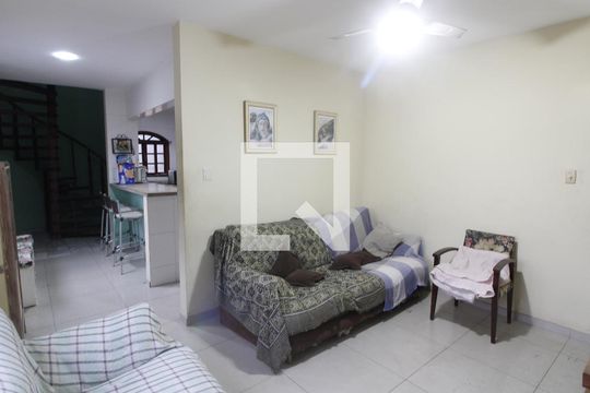 Sala 1 de casa de condomínio para alugar com 4 quartos, 220m² em Porto do Carro, Cabo Frio