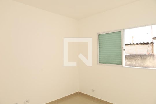 Quarto 2 de casa de condomínio para alugar com 2 quartos, 70m² em Jardim Lucinda, São Paulo