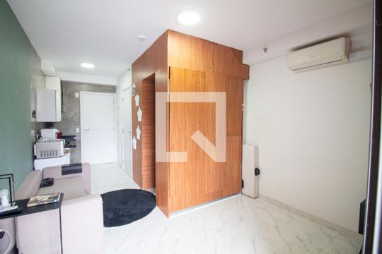 Kitnet/Studio à venda com 1 quarto, 27m² em Santo Amaro, São Paulo