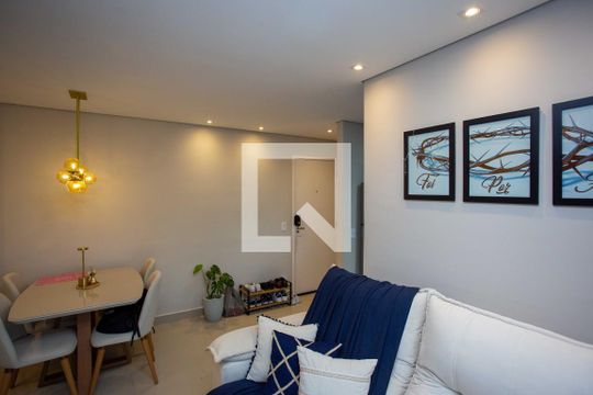 Apartamento à venda com 2 quartos, 49m² em Centro, Diadema