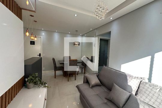 Sala de apartamento à venda com 2 quartos, 51m² em Centro, Barueri