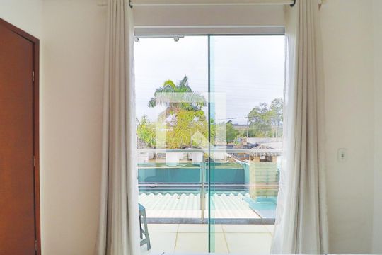 Quarto 1 - Suíte de casa para alugar com 2 quartos, 110m² em Jardim Europa, Uberlândia