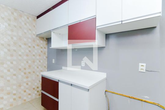 Cozinha  de apartamento para alugar com 2 quartos, 45m² em Jardim Ansalca, Guarulhos