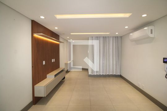 Sala / Cozinha de casa à venda com 2 quartos, 120m² em Parque Sao Domingos, São Paulo