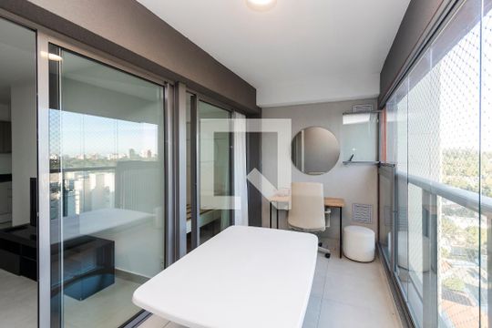 Varanda de apartamento para alugar com 1 quarto, 43m² em Santo Amaro, São Paulo