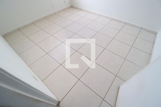 Quarto 1 de apartamento para alugar com 2 quartos, 50m² em Shopping Park, Uberlândia