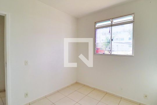 Quarto 1 de apartamento para alugar com 2 quartos, 50m² em Shopping Park, Uberlândia