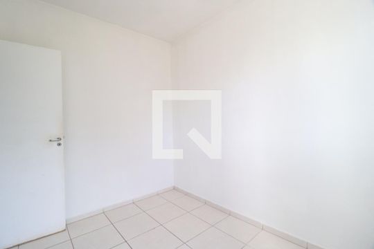 Quarto 2 de apartamento para alugar com 2 quartos, 50m² em Shopping Park, Uberlândia