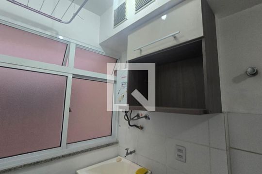 Cozinha de apartamento à venda com 2 quartos, 50m² em Santíssimo, Rio de Janeiro