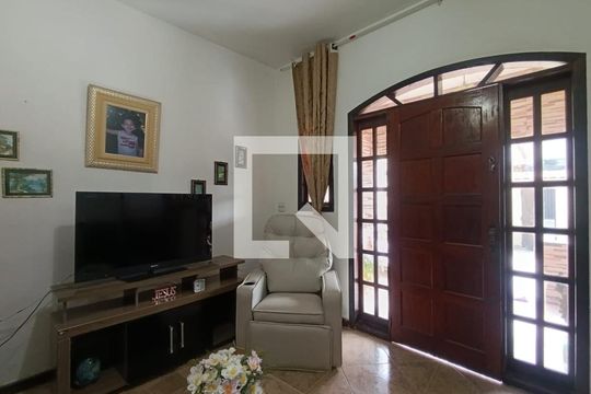 Sala de casa para alugar com 3 quartos, 95m² em Andrade Araujo, Belford Roxo