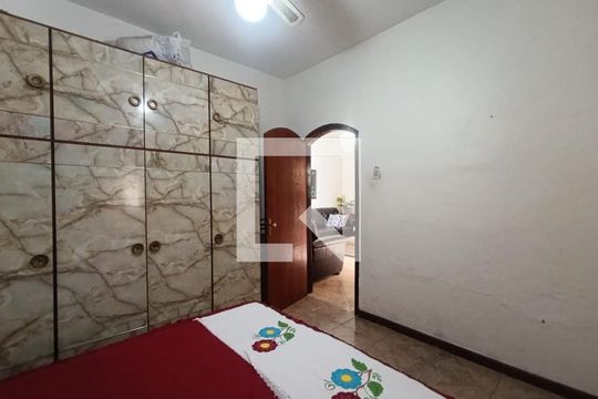 Quarto 1 de casa para alugar com 3 quartos, 95m² em Andrade Araujo, Belford Roxo