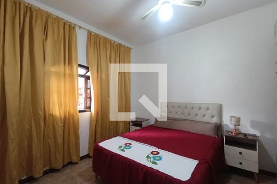 Quarto 1 de casa para alugar com 3 quartos, 95m² em Andrade Araujo, Belford Roxo