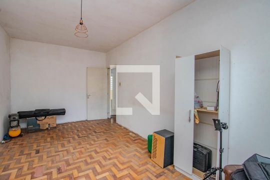 Quarto 1 de casa de condomínio para alugar com 2 quartos, 110m² em Vila Ipiranga, Porto Alegre