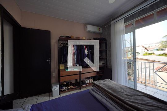 Quarto 1 de casa para alugar com 2 quartos, 130m² em Balneario, Florianópolis