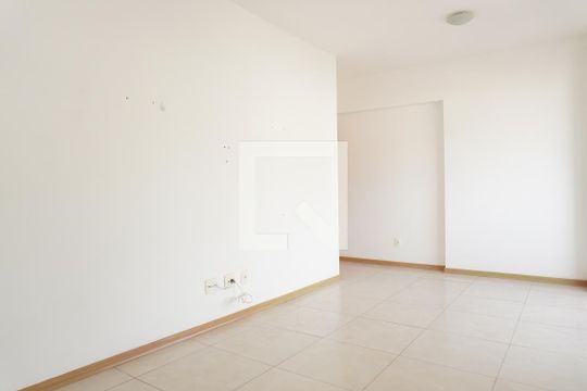 Sala  de apartamento para alugar com 3 quartos, 93m² em Serra, Belo Horizonte