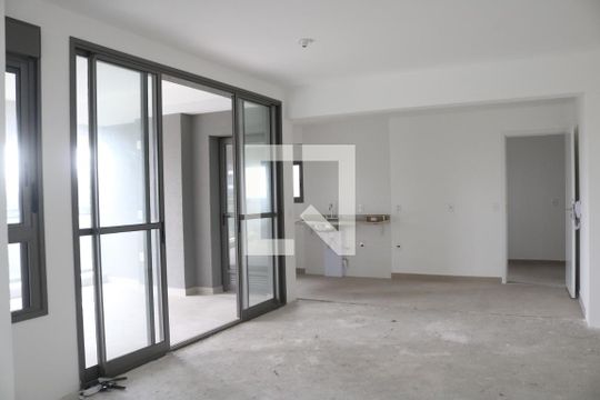 Sala de apartamento à venda com 3 quartos, 136m² em Água Branca, São Paulo