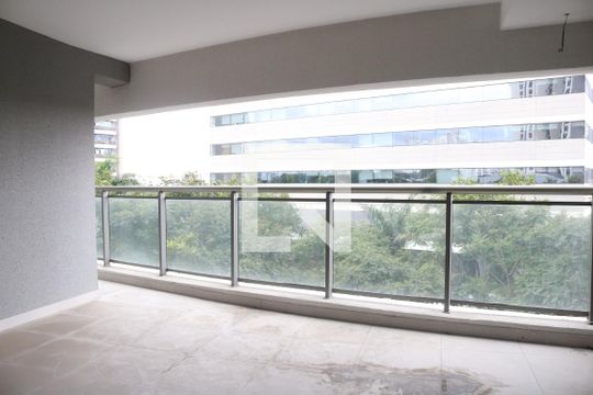 Varanda de apartamento à venda com 3 quartos, 136m² em Água Branca, São Paulo