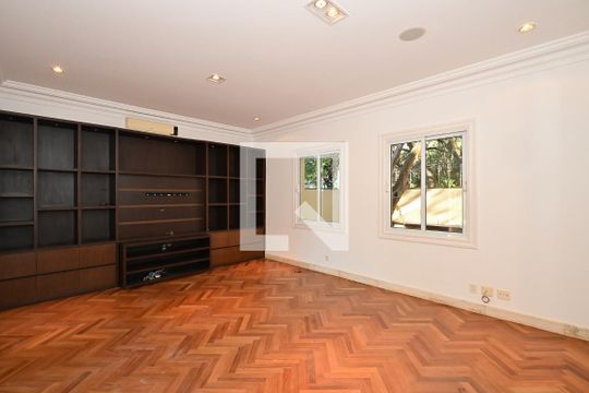 Sala de Tv de casa para alugar com 4 quartos, 839m² em Morumbi, São Paulo