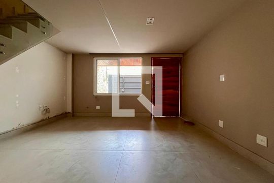Casa à venda com 2 quartos, 82m² em Liberdade, Belo Horizonte
