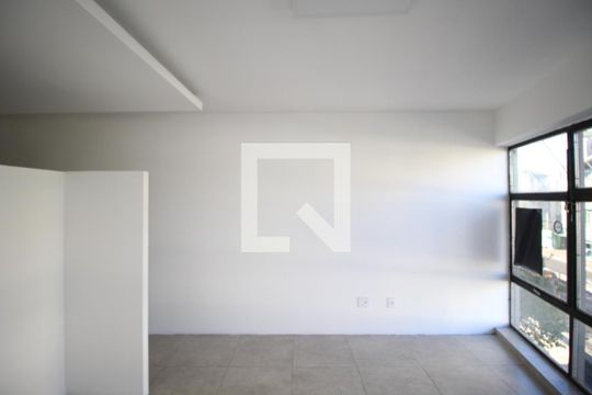 Studio de kitnet/studio à venda com 0 quarto, 40m² em Protásio Alves, Porto Alegre