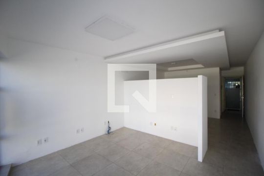 Studio de kitnet/studio à venda com 0 quarto, 40m² em Protásio Alves, Porto Alegre