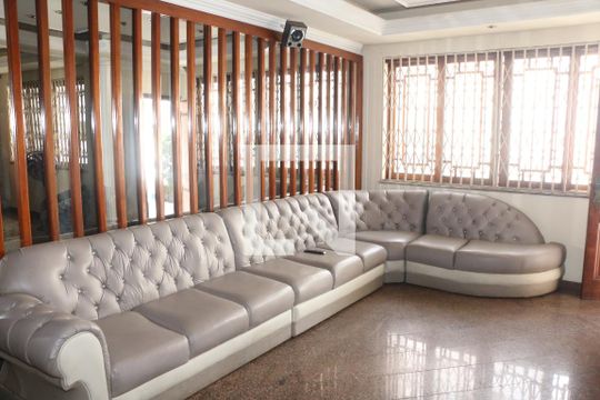 sala de casa para alugar com 3 quartos, 500m² em Caonze, Nova Iguaçu