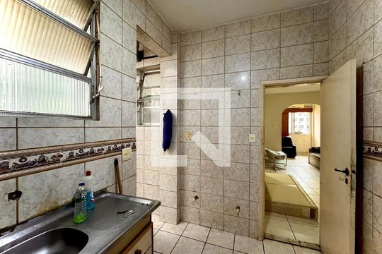 Cozinha de apartamento à venda com 2 quartos, 67m² em Botafogo, Rio de Janeiro