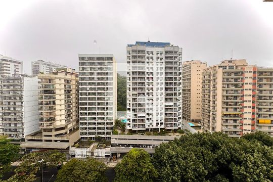Sala  de apartamento à venda com 2 quartos, 67m² em Botafogo, Rio de Janeiro