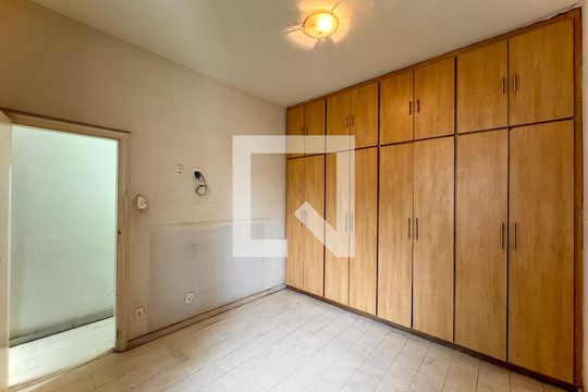 Quarto de apartamento à venda com 2 quartos, 67m² em Botafogo, Rio de Janeiro