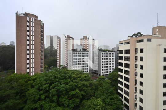 Vista de apartamento à venda com 1 quarto, 43m² em Vila Suzana, São Paulo