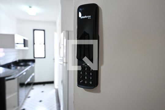 Fechadura Eletrônica de apartamento à venda com 1 quarto, 43m² em Vila Suzana, São Paulo