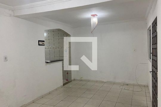 Sala de casa para alugar com 3 quartos, 120m² em Vila Yolanda, Osasco