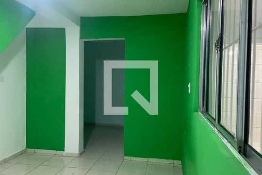 Sala 2 de casa para alugar com 3 quartos, 120m² em Vila Yolanda, Osasco