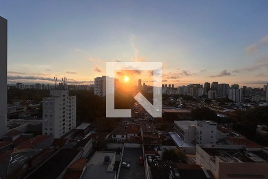 Varanda de kitnet/studio à venda com 1 quarto, 25m² em Santo Amaro, São Paulo