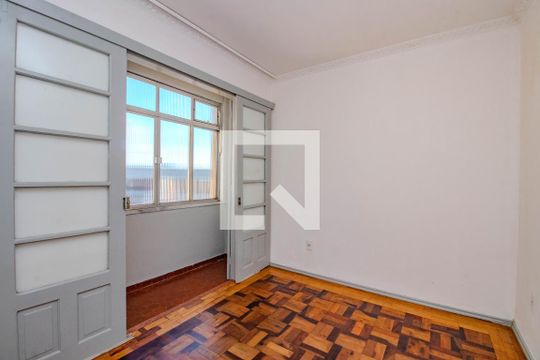 Quarto 1 de apartamento à venda com 3 quartos, 90m² em Navegantes, Porto Alegre